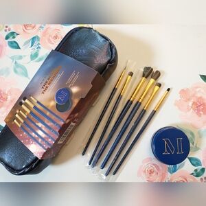 Brand New Morphe Sparkly Blue Eyebrush Set +Brush Cleanser And Pouch